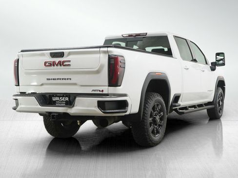 Used 2024 GMC Sierra 2500 AT4 w/ AT4 Preferred Package AWD/4WD image 5