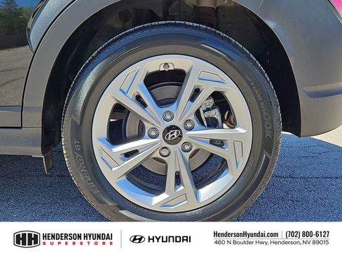 Used 2023 Hyundai Kona SEL w/ Cargo Package AWD/4WD image 13