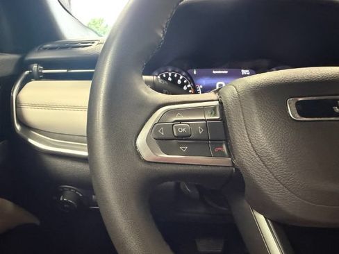 Used 2025 Jeep Compass Limited AWD/4WD image 23