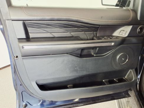 Used 2021 Ford Expedition Max Platinum image 15