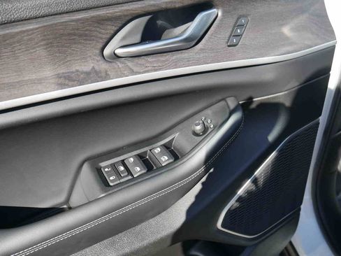 New 2025 Jeep Grand Cherokee Limited w/ Luxury Tech Group II image 23