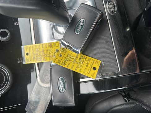 Used 2022 Land Rover Range Rover Evoque R-Dynamic S image 18