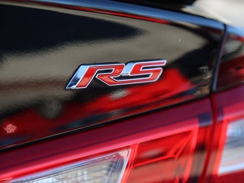 Used 2025 Chevrolet Malibu RS image 4