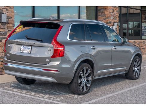 Used 2022 Volvo XC90 T6 Inscription w/ Advanced Package image 3