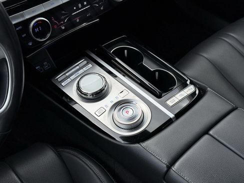 Used 2023 Genesis G80 2.5T image 14