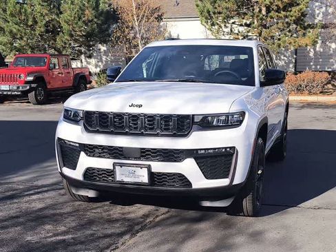 New 2026 Jeep Grand Cherokee Limited AWD/4WD image 4