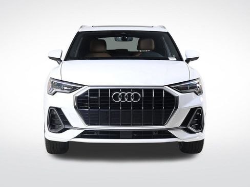 Certified 2025 Audi Q3 2.0T Premium w/ Convenience Package image 8