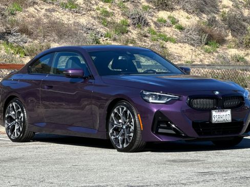 Used 2025 BMW 230i Coupe w/ M Sport Package image 5