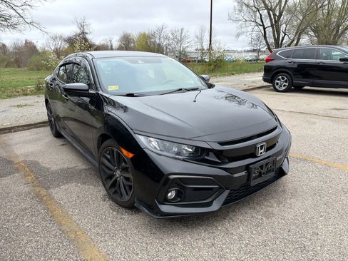 Used 2020 Honda Civic Sport image 3