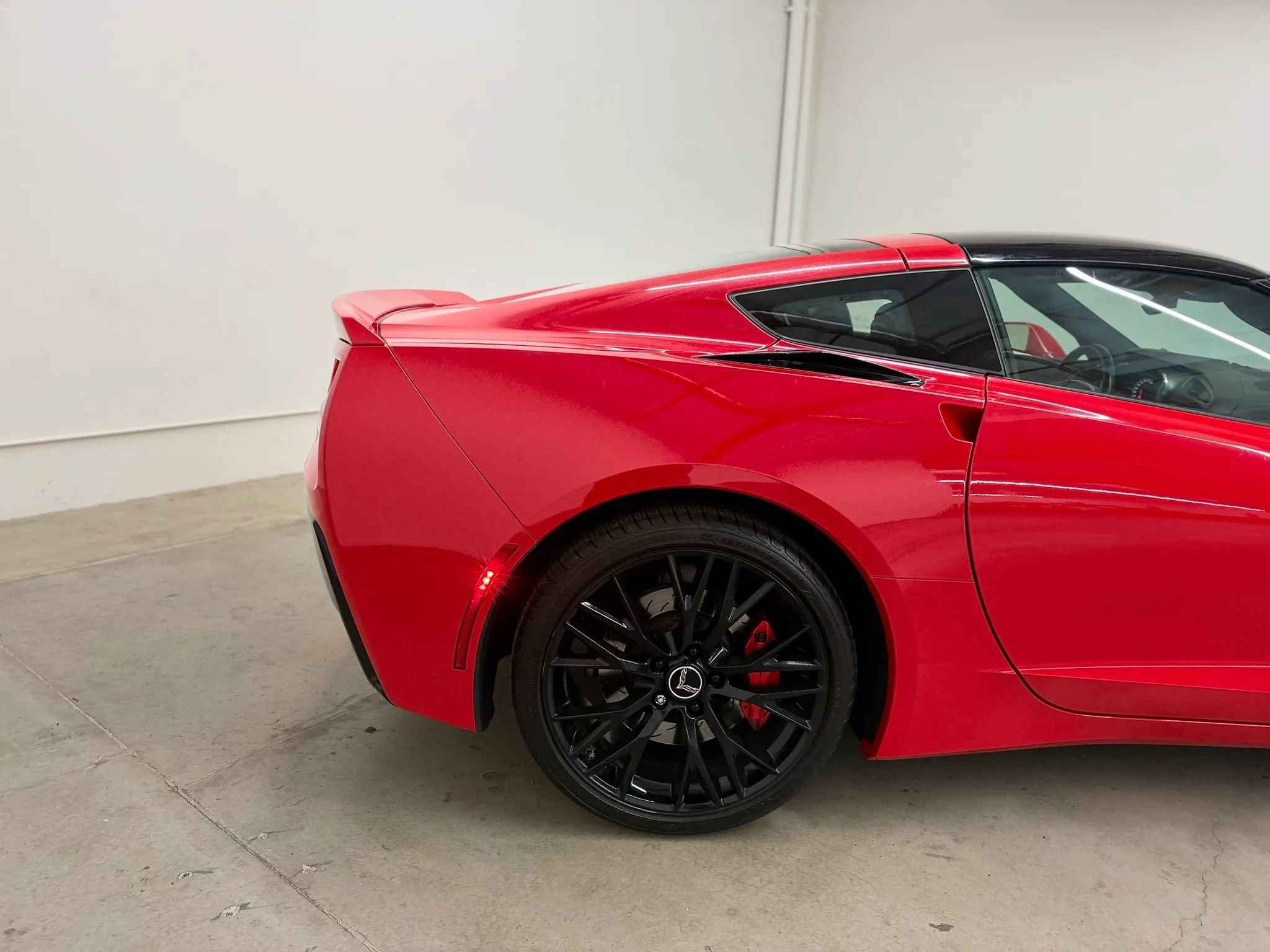 Used 2016 Chevrolet Corvette Stingray Coupe RWD image 5
