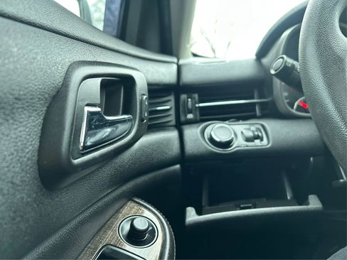 Used 2015 Chevrolet Malibu LT w/ Power Convenience Package image 28