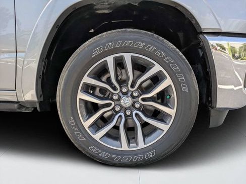 Used 2025 RAM 1500 Limited AWD/4WD image 10