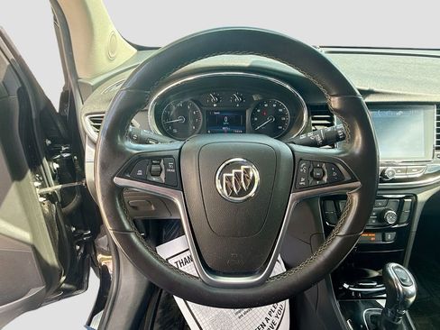 Used 2021 Buick Encore Preferred image 12