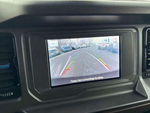 Used 2022 Ford Bronco Outer Banks image 15