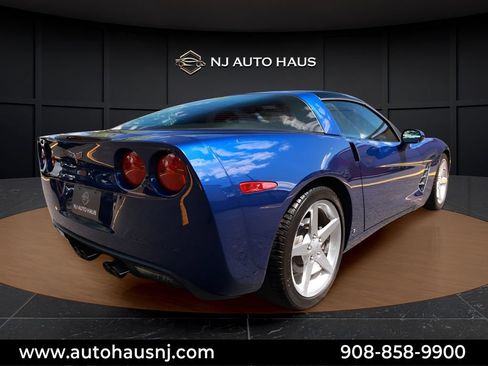 Used 2006 Chevrolet Corvette Coupe w/ Preferred Equipment Group RWD image 13