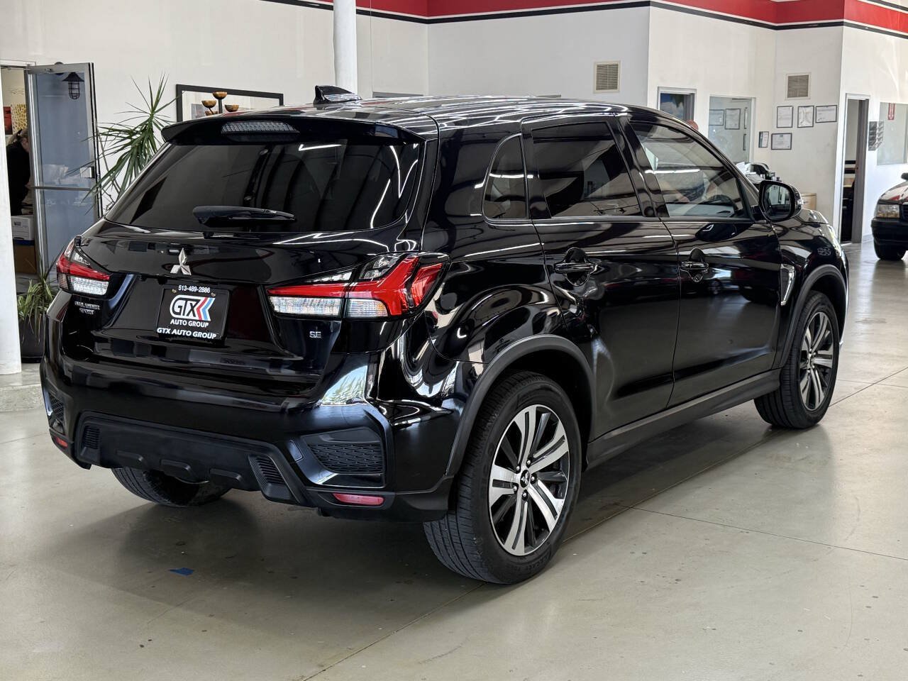 Used 2021 Mitsubishi Outlander Sport SE AWD/4WD image 2