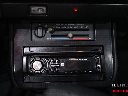 Used 1991 Pontiac Firebird Trans Am RWD image 22