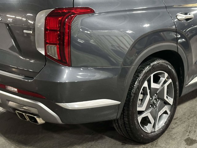 Used 2024 Hyundai Palisade Limited AWD/4WD image 14