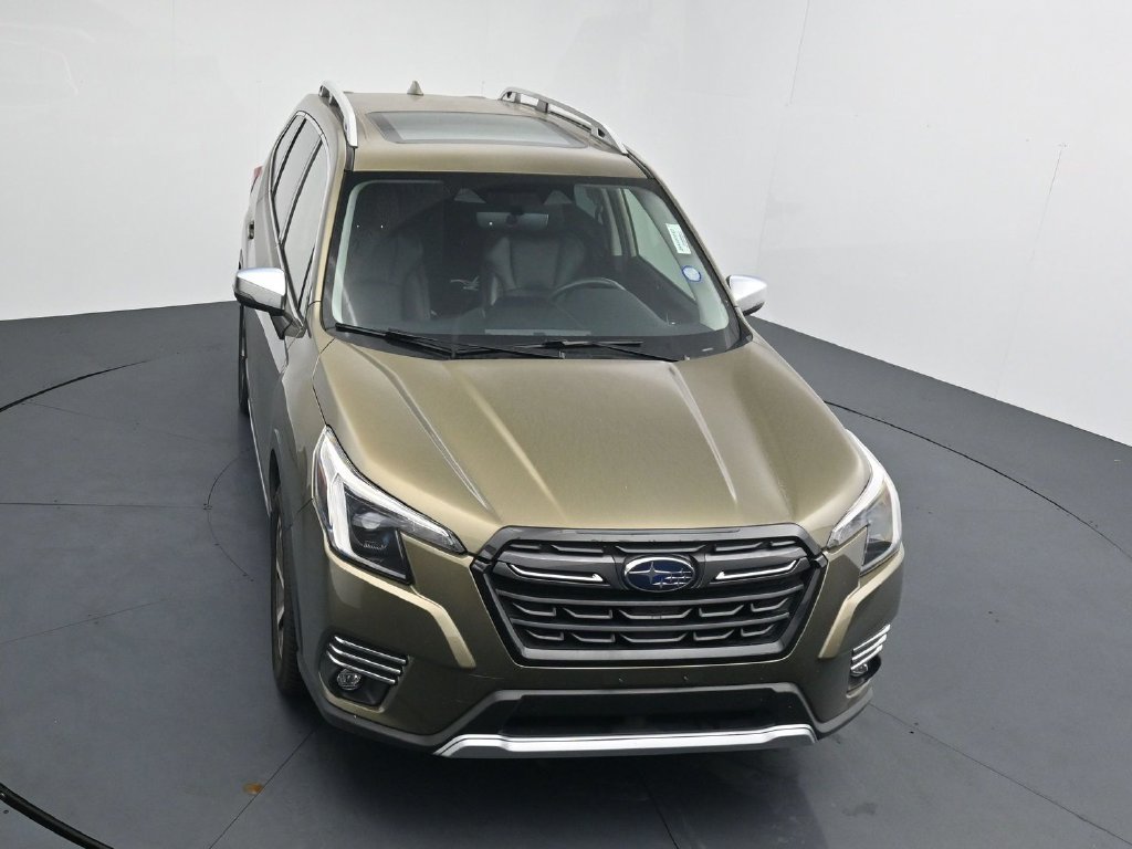 Used 2022 Subaru Forester Touring AWD/4WD image 10