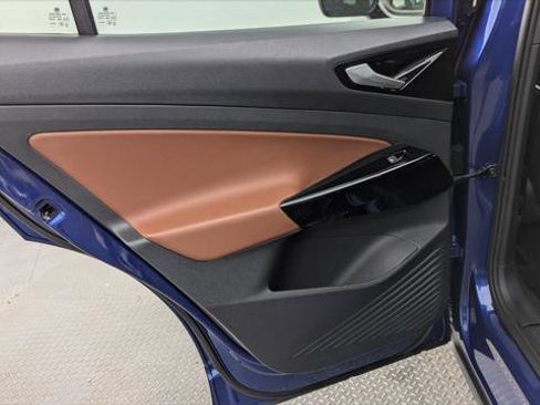 Used 2021 Volkswagen ID.4 Pro S image 12