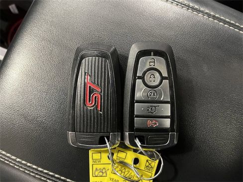 Used 2021 Ford Explorer ST w/ Equipment Group 401A image 35