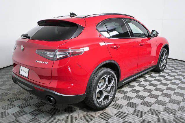 New 2026 Alfa Romeo Stelvio Sprint AWD/4WD image 33