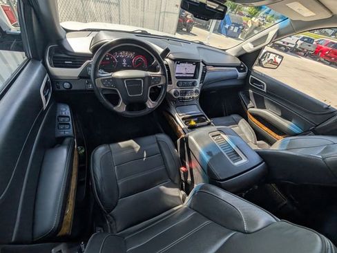 Used 2016 GMC Yukon Denali w/ Open Road Package RWD image 8