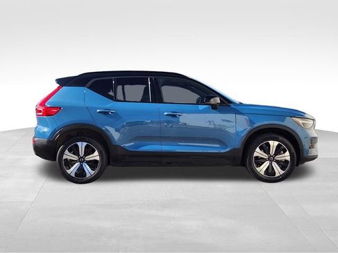 Certified 2023 Volvo XC40 Recharge Plus w/ Protection Package Premier AWD/4WD image 10