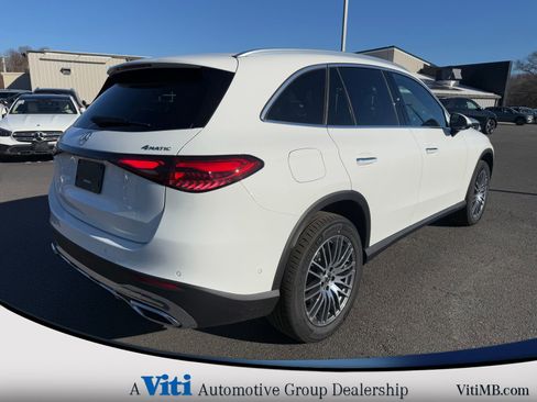 Used 2026 Mercedes-Benz GLC 300 4MATIC image 8