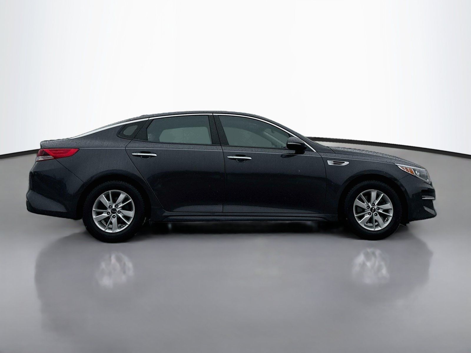 Used 2017 Kia Optima LX w/ Convenience Package FWD image 8
