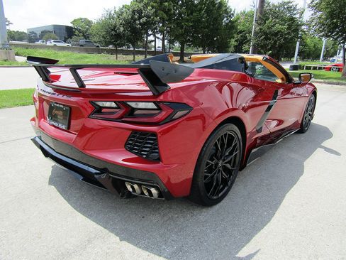 Used 2024 Chevrolet Corvette Stingray Premium Conv w/ Z51 Performance Package RWD image 5
