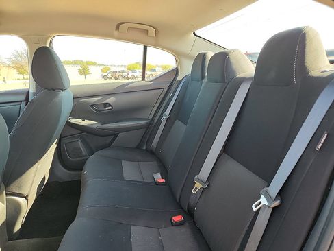 Used 2025 Nissan Sentra SV FWD image 6