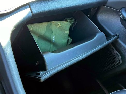 Certified 2024 Jeep Grand Cherokee Limited image 29