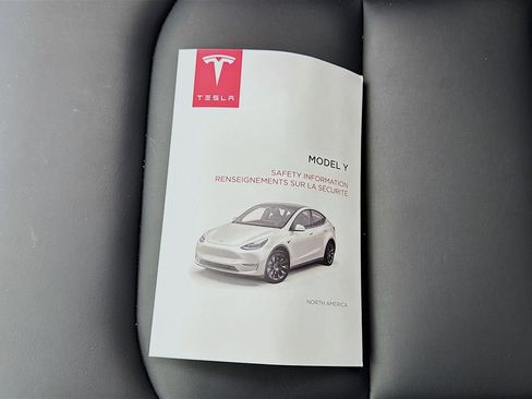 Used 2023 Tesla Model Y Long Range image 60