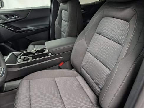 New 2027 Chevrolet Equinox LT FWD image 9