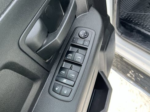 Used 2022 RAM 3500 Tradesman w/ Chrome Appearance Group image 8