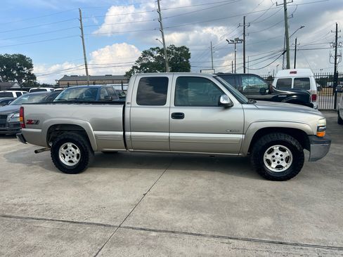 Used 2000 Chevrolet Silverado 1500 LS image 7