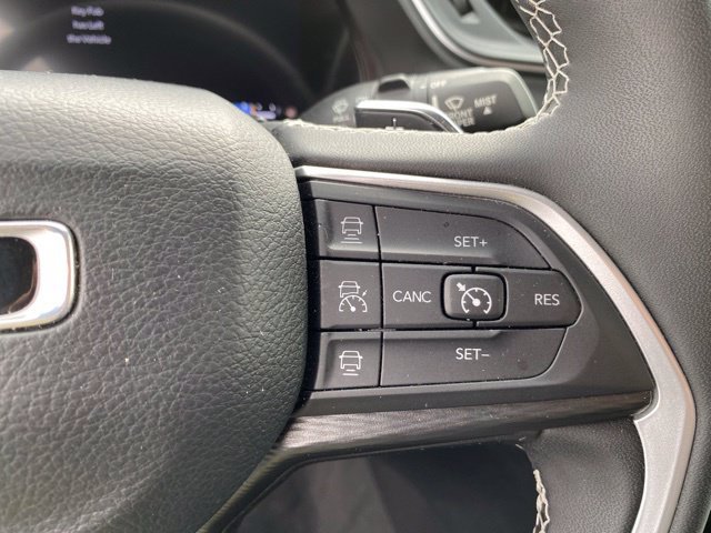 Used 2023 Jeep Grand Cherokee L Altitude AWD/4WD image 22