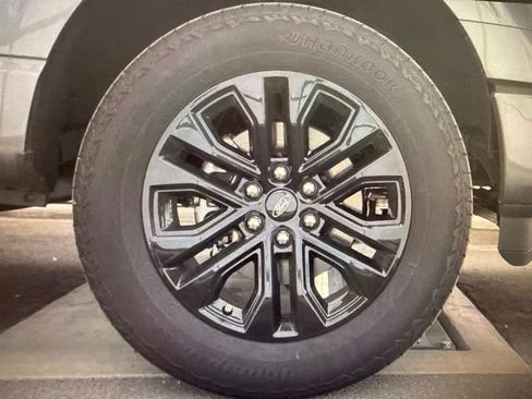 Used 2025 Ford F150 Lariat w/ Equipment Group 501A Mid AWD/4WD image 15
