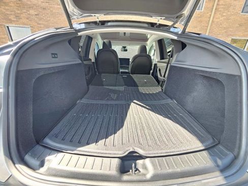 Used 2026 Tesla Model Y AWD image 83
