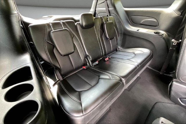 Used 2025 Chrysler Pacifica Select FWD image 28