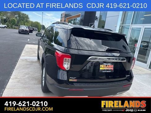 Used 2023 Ford Explorer XLT w/ Equipment Group 202A AWD/4WD image 12