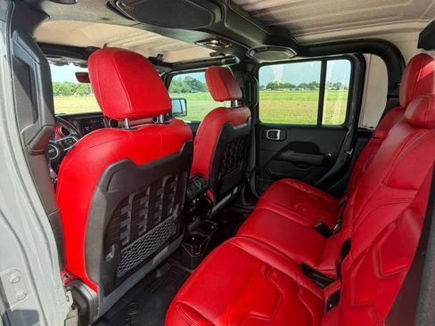 Used 2020 Jeep Gladiator Rubicon AWD/4WD image 9