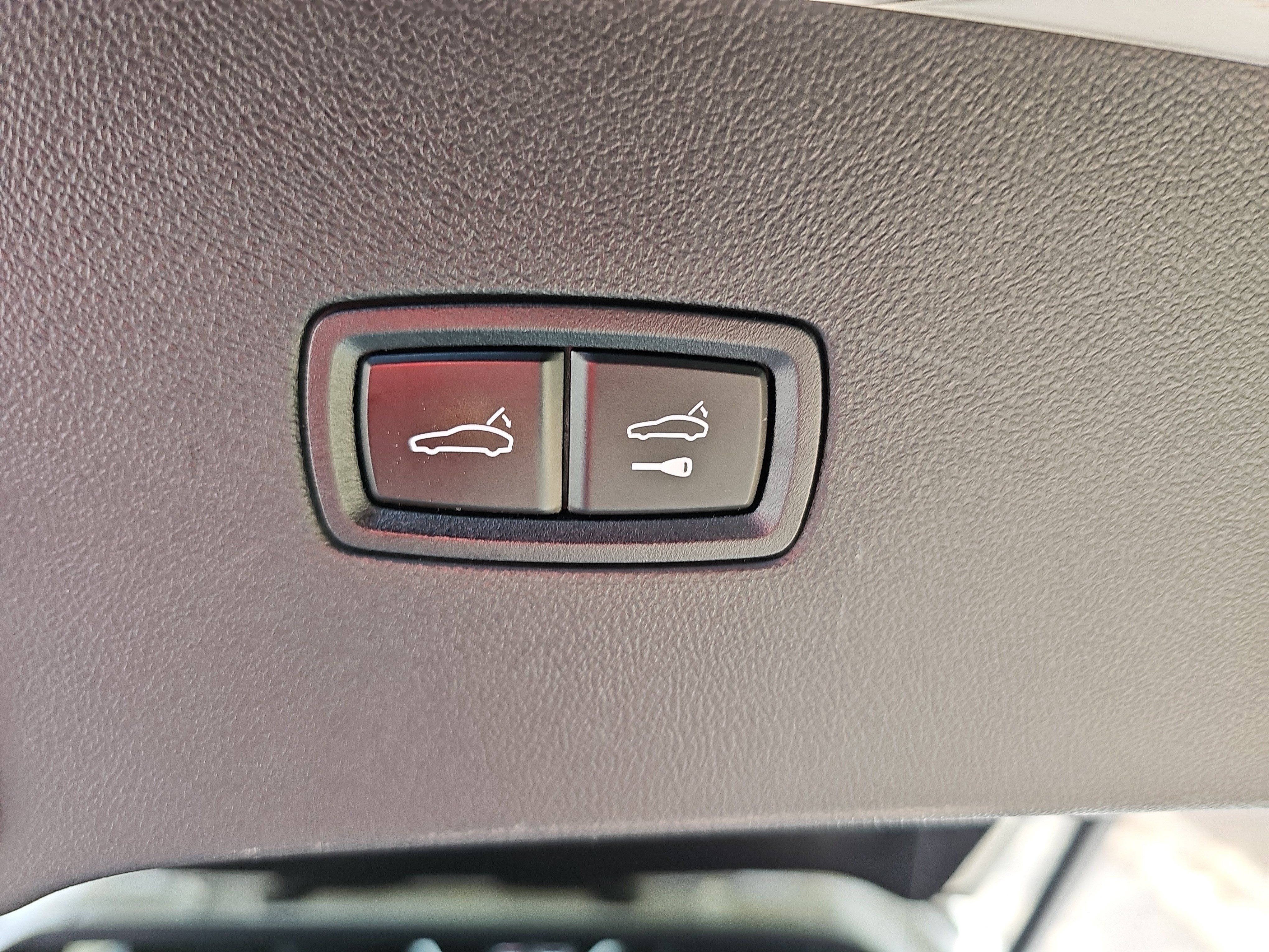Used 2021 Porsche Cayenne Coupe AWD/4WD image 13