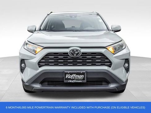 Used 2019 Toyota RAV4 XLE AWD/4WD image 2