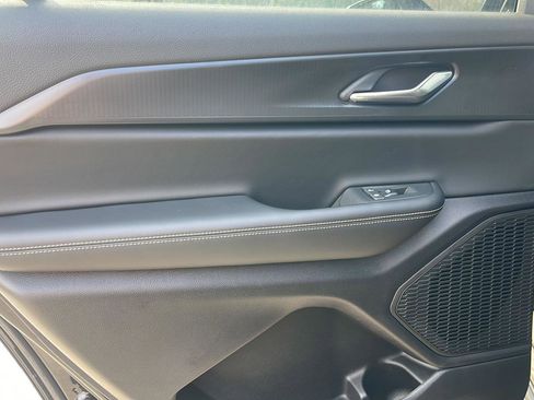 New 2025 Jeep Grand Cherokee L Altitude image 26