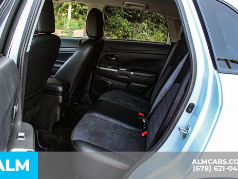 Used 2024 Mitsubishi Outlander Sport SE AWD/4WD image 17