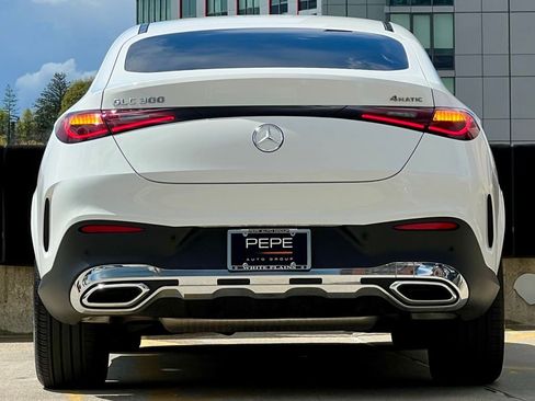 Certified 2025 Mercedes-Benz GLC 300 4MATIC w/ AMG Line image 6