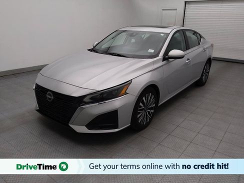 Used 2023 Nissan Altima 2.5 SV w/ SV Premium Package FWD image 1