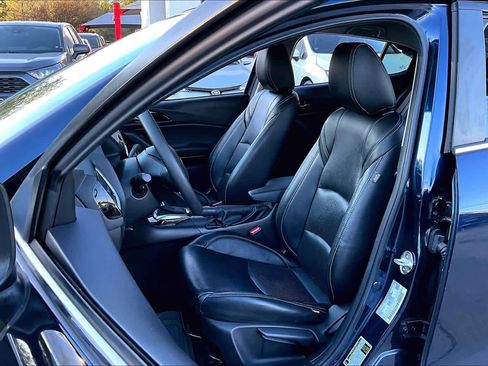 Used 2016 MAZDA MAZDA3 i Sport w/ Preferred Equipment Package image 7